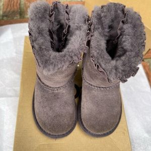 UGG Toddler TBailey Bow Ruffles Boot size 6